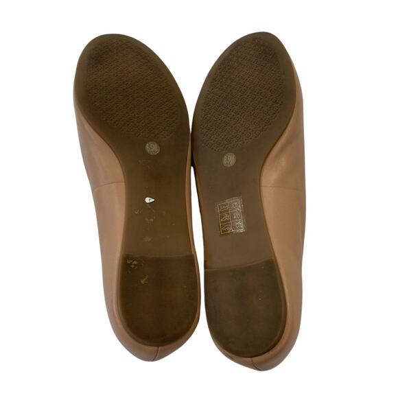 Tory Burch LOWELL 2 Tan Slip on ballet Leather Flats with logo Detail Size 6.5 - Picture 8 of 8